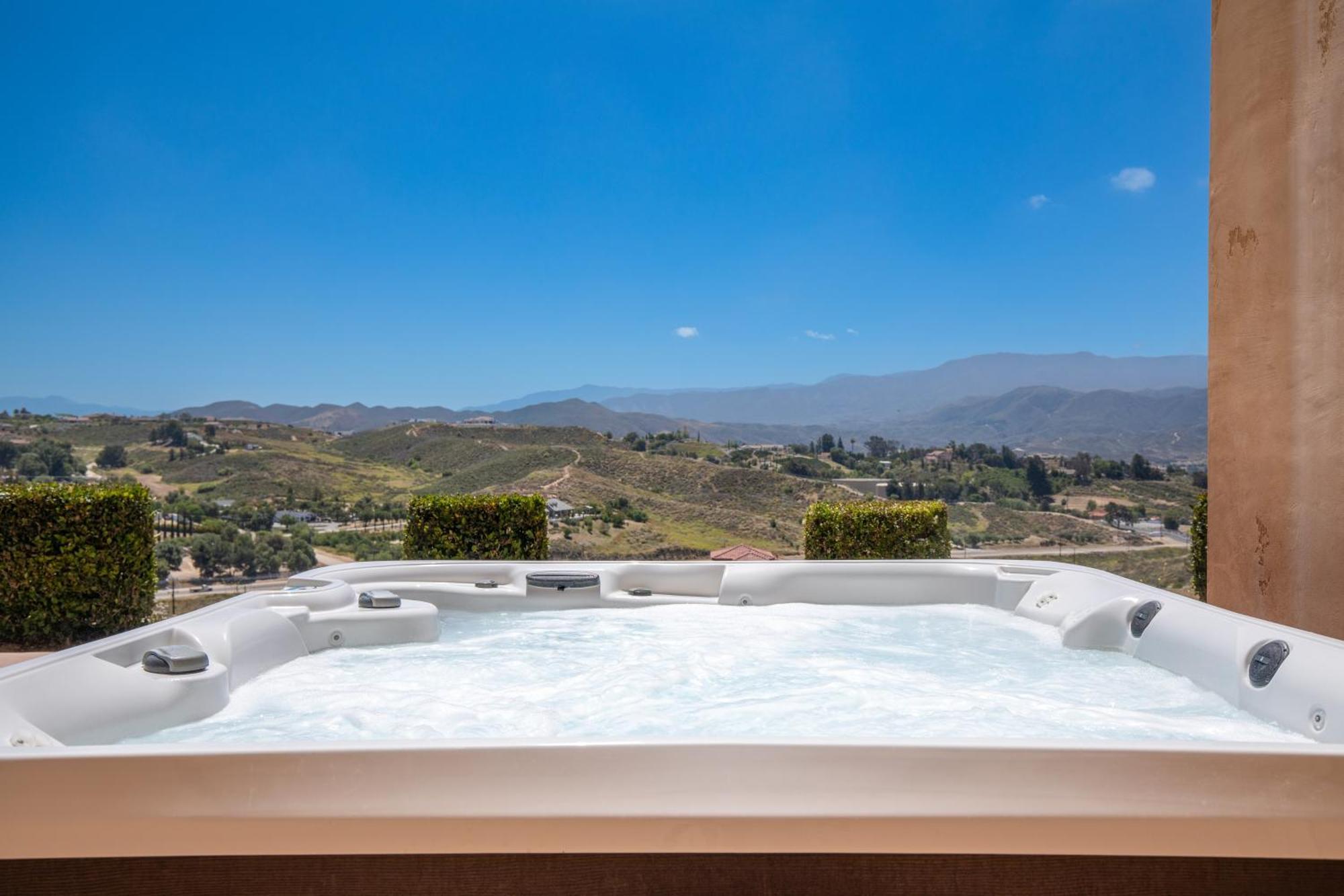 Palazzo Del Sol By Avantstay Breathtaking Home W Mountain Views Hot Tub Темекула Экстерьер фото